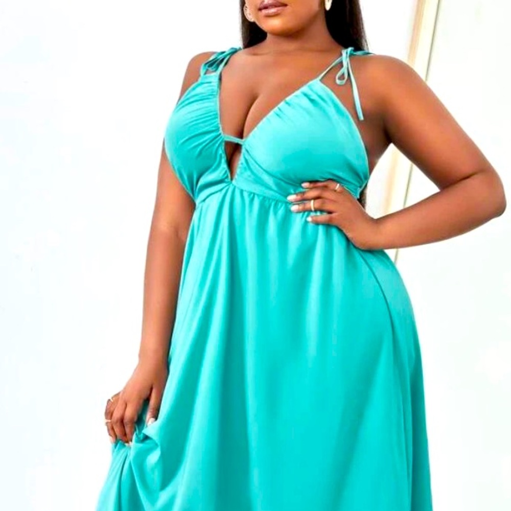 Beautiful crisscross backless dress